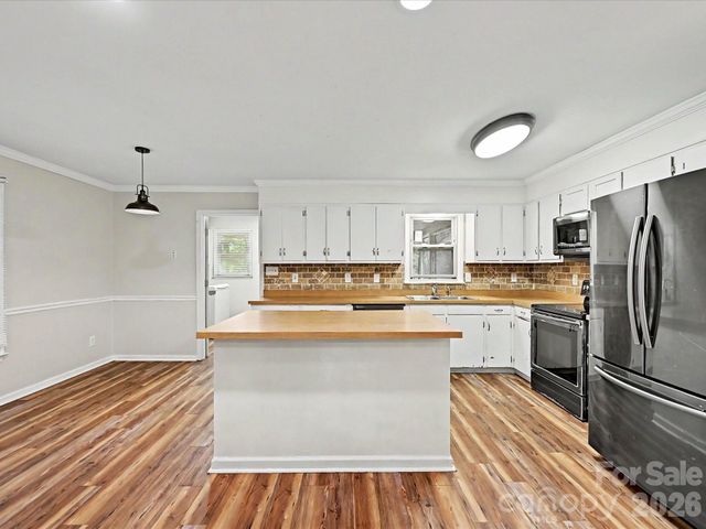 1123 S Forest Hills School Road, Marshville, NC 28103