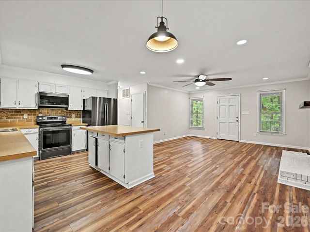 1123 S Forest Hills School Road, Marshville, NC 28103