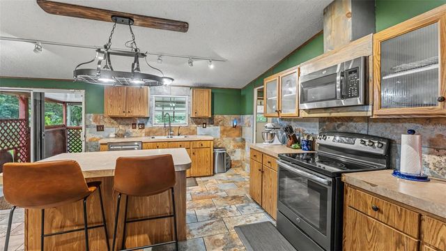 6702 FORESTVIEW LANE, Lakeland, FL 33811
