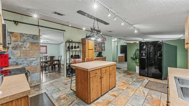 6702 FORESTVIEW LANE, Lakeland, FL 33811