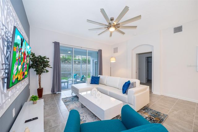 8899 CABOT CLIFFS DRIVE 102, Davenport, FL 33896