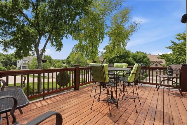 20733 W 92nd Street, Lenexa, KS 66220