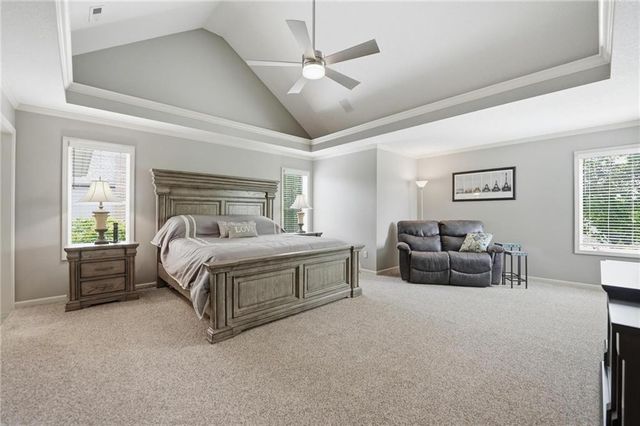 20733 W 92nd Street, Lenexa, KS 66220