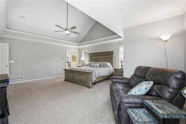 20733 W 92nd Street, Lenexa, KS 66220