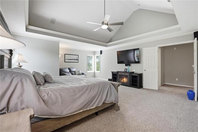 20733 W 92nd Street, Lenexa, KS 66220