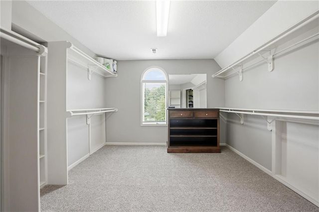 20733 W 92nd Street, Lenexa, KS 66220