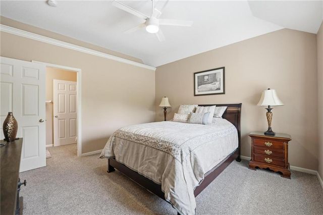 20733 W 92nd Street, Lenexa, KS 66220