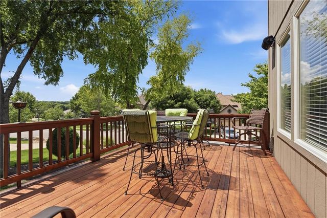 20733 W 92nd Street, Lenexa, KS 66220