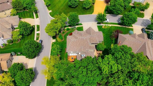 20733 W 92nd Street, Lenexa, KS 66220
