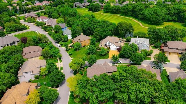 20733 W 92nd Street, Lenexa, KS 66220
