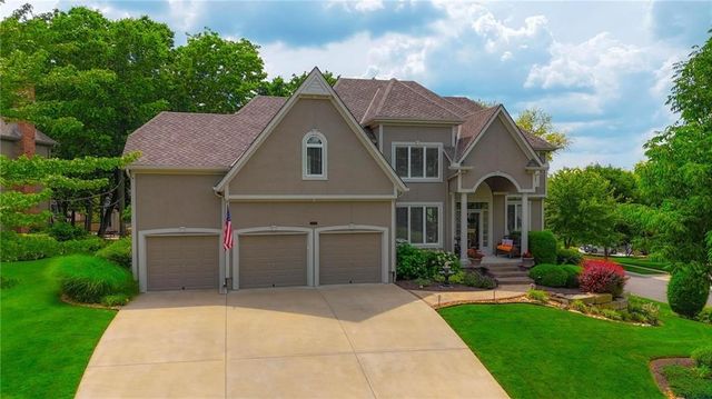 20733 W 92nd Street, Lenexa, KS 66220