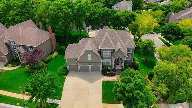 20733 W 92nd Street, Lenexa, KS 66220