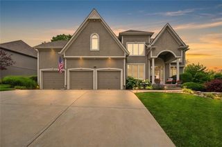 20733 W 92nd Street, Lenexa, KS 66220