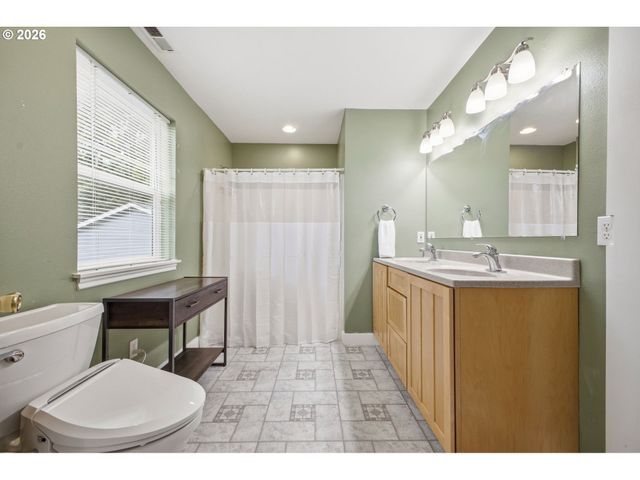 10208 Ne 212TH Ave, Vancouver, WA 98682