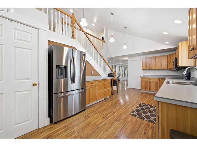 10208 Ne 212TH Ave, Vancouver, WA 98682