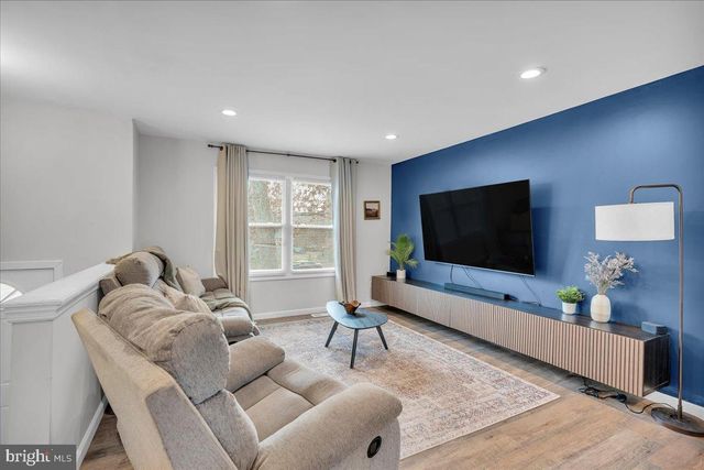 542 PEMBERTON BLVD, Browns Mills, NJ 08015