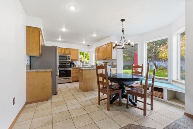 4222 S Bellgrove Ln, Spokane, WA 99223