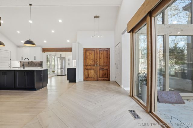 10203 S Richmond Avenue, Tulsa, OK 74137