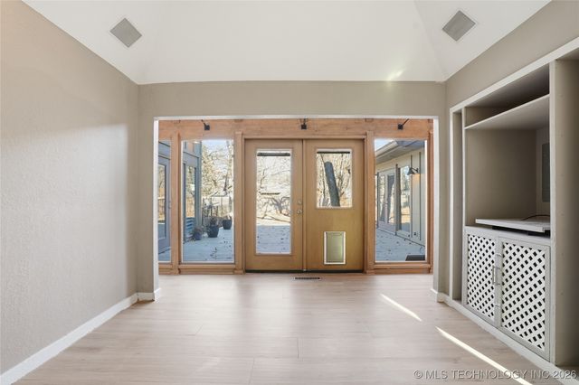 10203 S Richmond Avenue, Tulsa, OK 74137