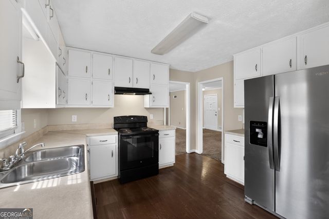 270 Fairfield Drive, Ellenwood, GA 30294