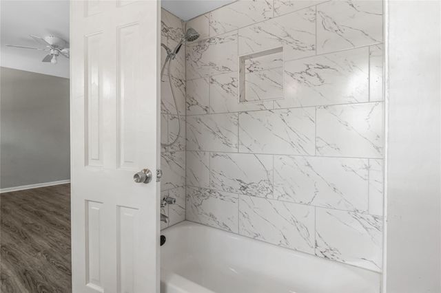 1507 Sweet Grass Trail, Houston, TX 77090