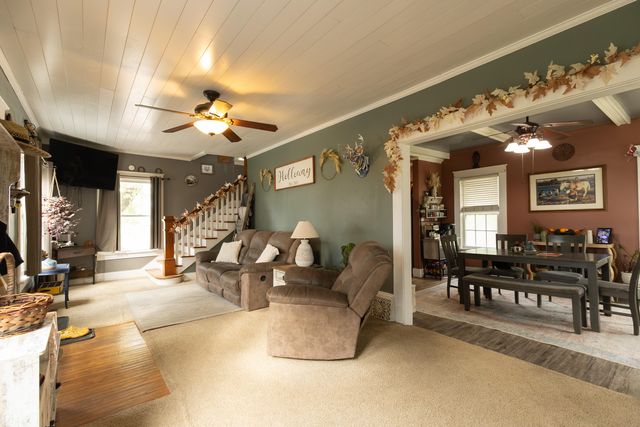 215 W TERRILL RD, Moberly, MO 65270