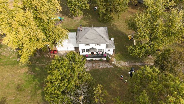 215 W TERRILL RD, Moberly, MO 65270