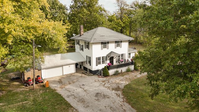 215 W TERRILL RD, Moberly, MO 65270