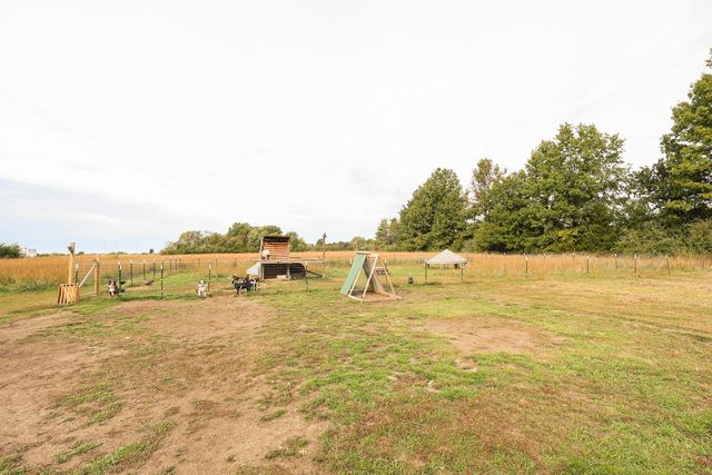 215 W TERRILL RD, Moberly, MO 65270