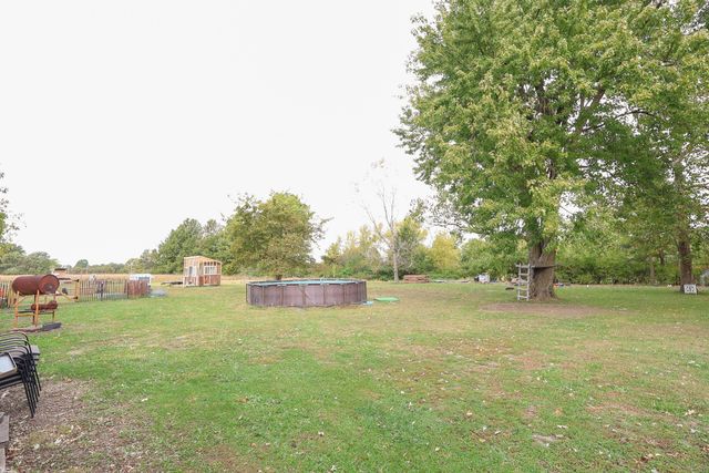 215 W TERRILL RD, Moberly, MO 65270