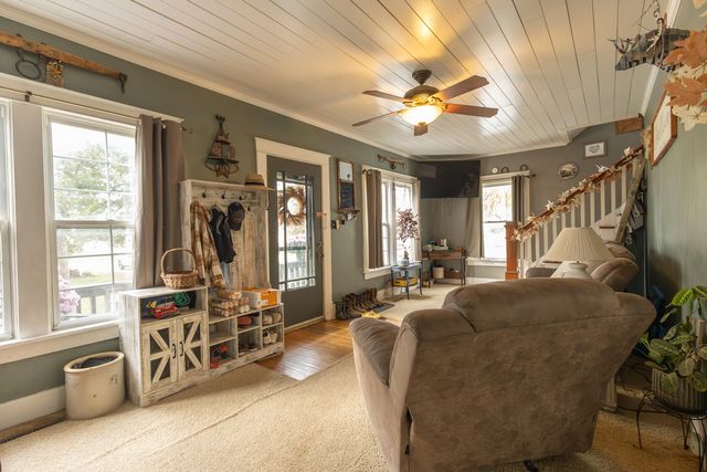 215 W TERRILL RD, Moberly, MO 65270