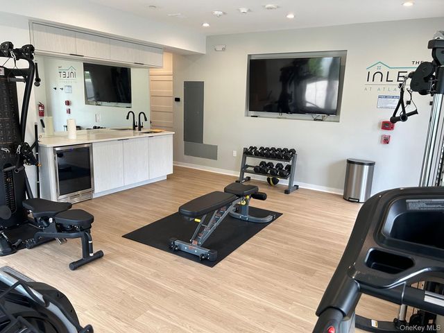 418 Atlantic Avenue 202, Oceanside, NY 11572