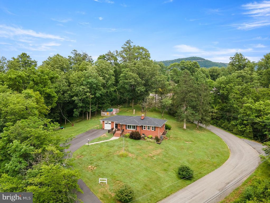 149 DUNGADIN RD, Front Royal, VA 22630