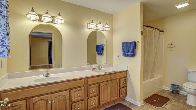 1626 Highway 91 Apt 2, Elizabethton, TN 37643