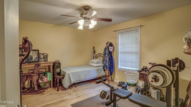 1626 Highway 91 Apt 2, Elizabethton, TN 37643