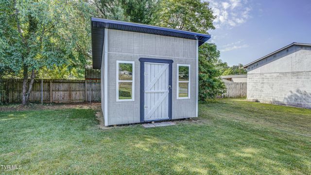 1626 Highway 91 Apt 2, Elizabethton, TN 37643