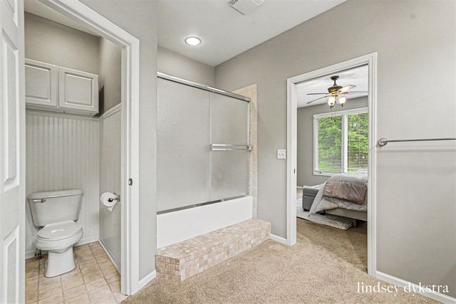 2320 Red Oak Court, Grand Rapids, MI 49504