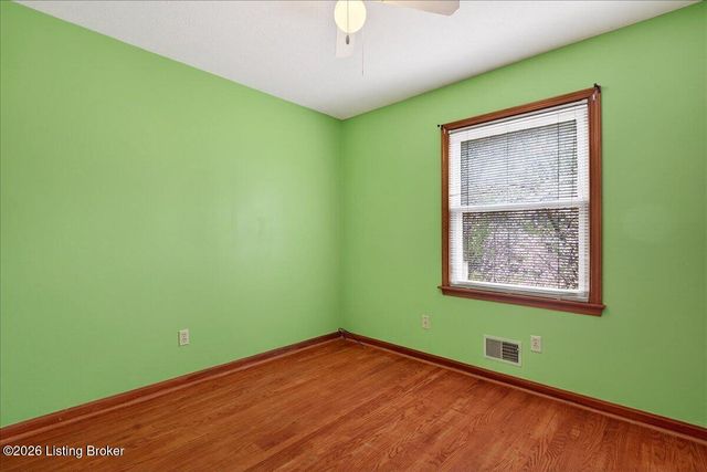 7618 Greenfield Ave, Louisville, KY 40214