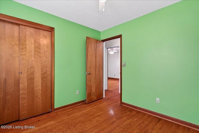 7618 Greenfield Ave, Louisville, KY 40214