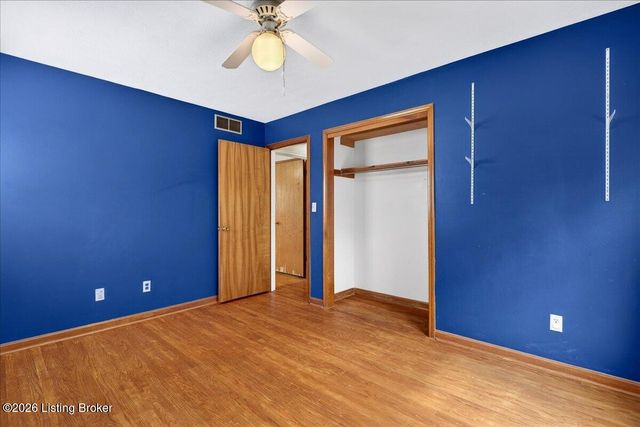 7618 Greenfield Ave, Louisville, KY 40214