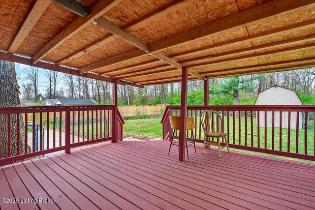 7618 Greenfield Ave, Louisville, KY 40214