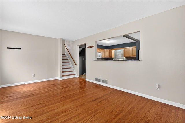 7618 Greenfield Ave, Louisville, KY 40214