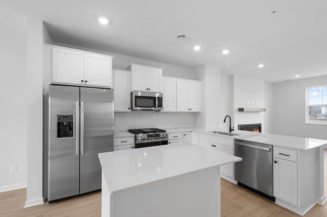 1525 Trellis Lane, West Saint Paul, MN 55118