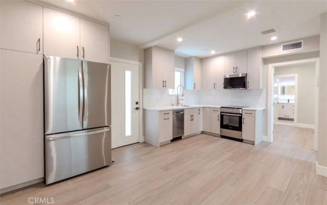 2941 Mary Street 3, La Crescenta, CA 91214