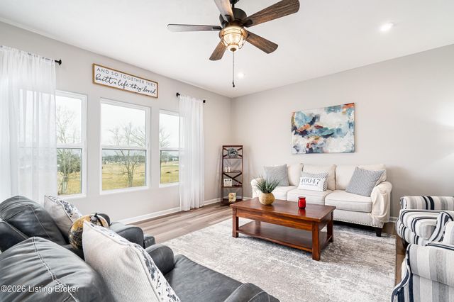 475 Williamsburg Dr, Mt Washington, KY 40047