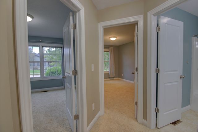 2215 W 59th Street, Davenport, IA 52806