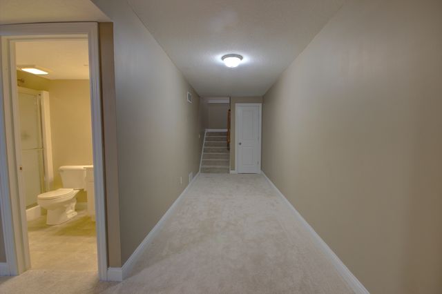 2215 W 59th Street, Davenport, IA 52806