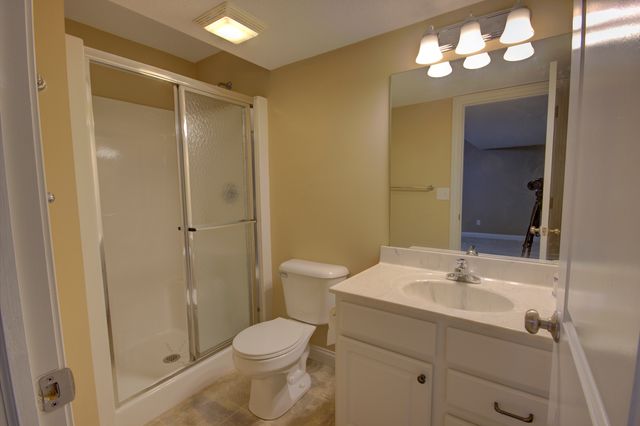 2215 W 59th Street, Davenport, IA 52806