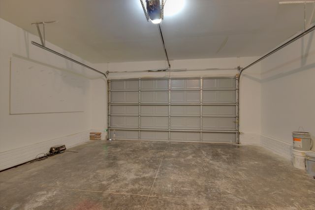 2215 W 59th Street, Davenport, IA 52806