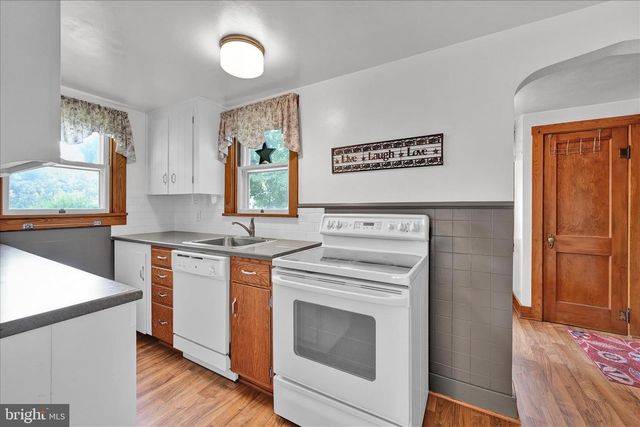 1910 E CUMBERLAND, Lebanon, PA 17042